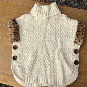 Poncho; Size 3T